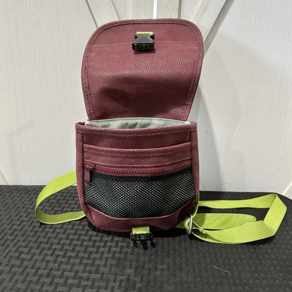 Haiku by Sharon Eisenhauer Small Crossbody Bag - Picture 8 of 9